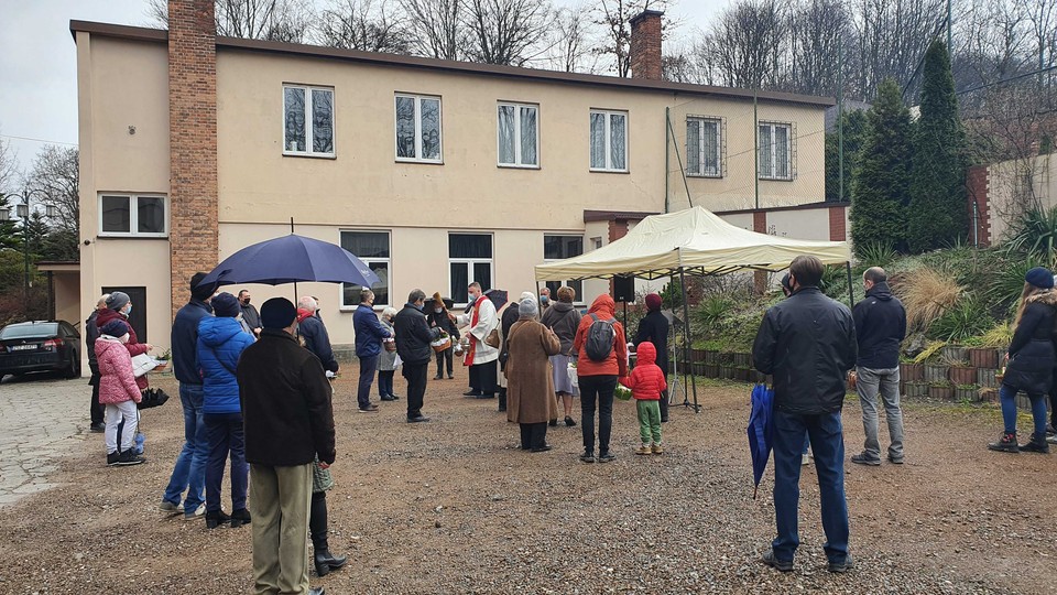 Święcenie pokarmów w krakowskiej parafii redemptorystów na Podgórzu