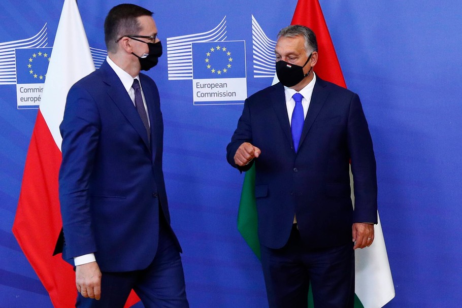 Premierzy Mateusz Morawiecki i Viktor Orban w Brukseli, 24 września 2020 r.