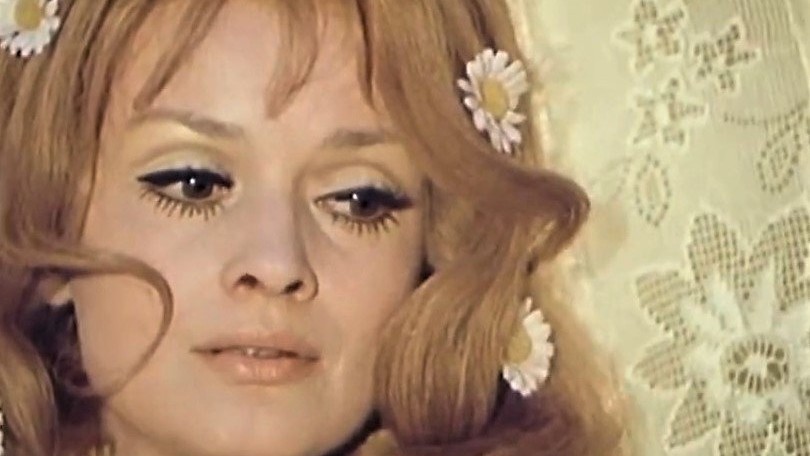 Jana Brejchová vo filme Dotyk motýľa