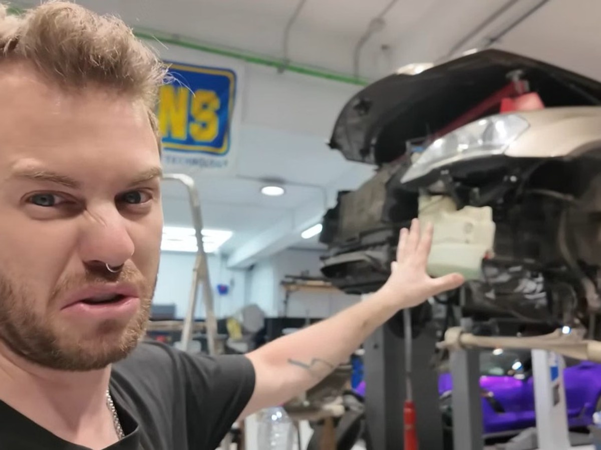 Upozorenje automehaničara: Stari luksuzni automobili mogu biti finansijski teret