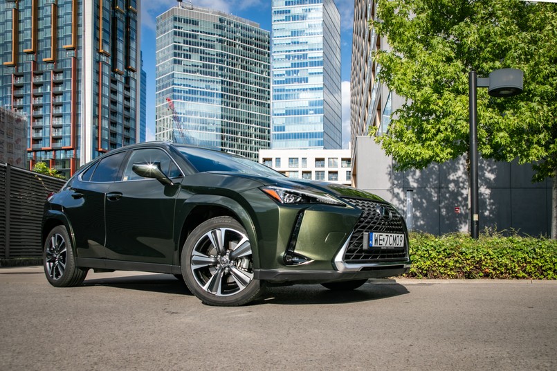 Lexus UX 300h