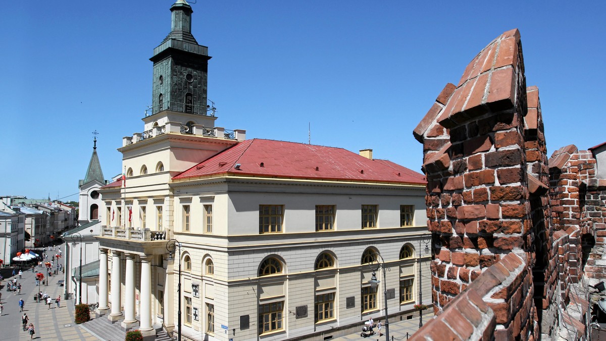 Umowa dotycząca wynajęcia przez miasto Lublin od prywatnego dewelopera części powierzchni w nieistniejącym jeszcze biurowcu została rozwiązana. Urząd Zamówień Publicznych uznał, że umowa naruszała prawo.