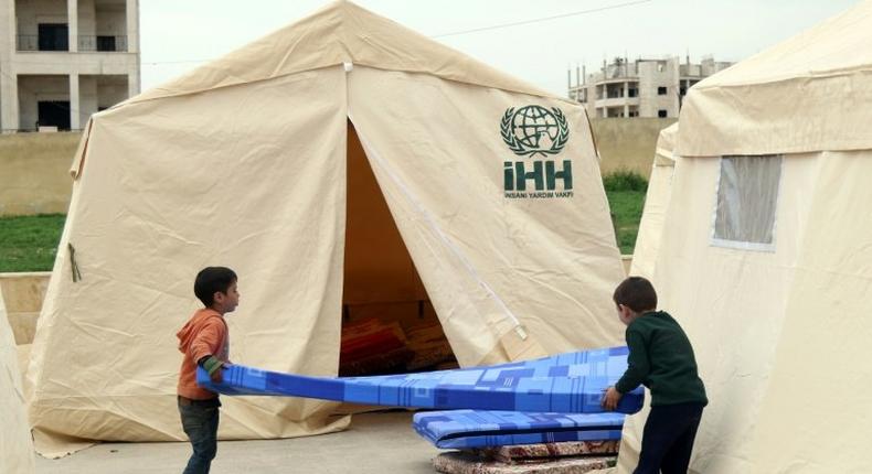 Tents being prepared for evacuees from the opposition-controlled town of Zabadani, northwest of the capital Damascus, on April 12, 2017