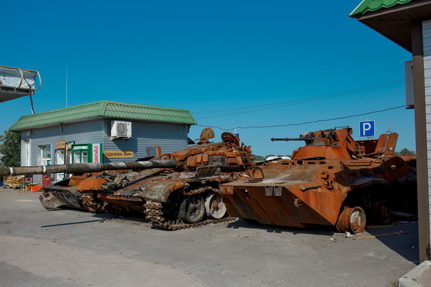 Zniszczone rosyjskie czołgi pod Chersoniem