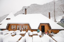 Račun za 2 kafe i 2 tople čokolade na poznatom skijalištu SKAMENIO JE SRBE I CRNOGORCE OD ŠOKA: "Ovog nema ni u Italiji", besne REVOLTIRANI BALKANCI