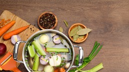 pyszny obiad na niedzielę. podajemy przepis, ty gotujesz. rosół jak u