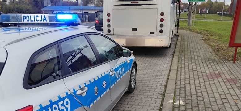 Opary alkoholu w autobusie. Nietrzeźwy kierowca wiózł uczniów do szkoły