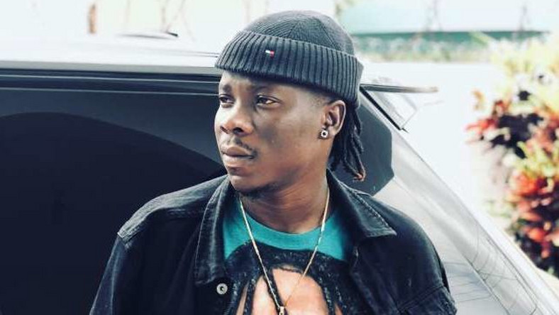 Nigerians go after Stonebwoy for saying Naija acts always pass through Ghana to blow