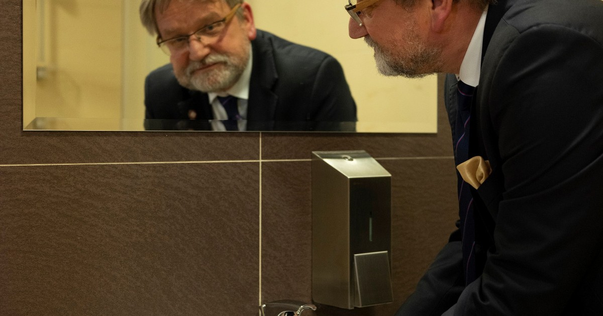 Pinkas Jestem w piekle. Wielu polityków powinno włożyć sobie lód do