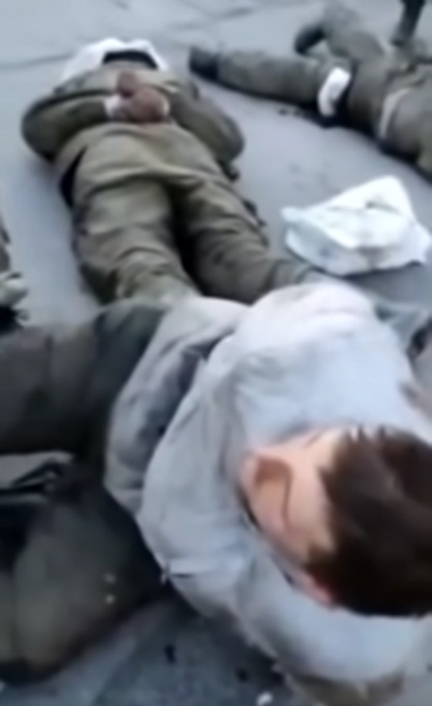 Snimak na kojem navodno ukrajinski vojnici pucaju u ruske zarobljenike