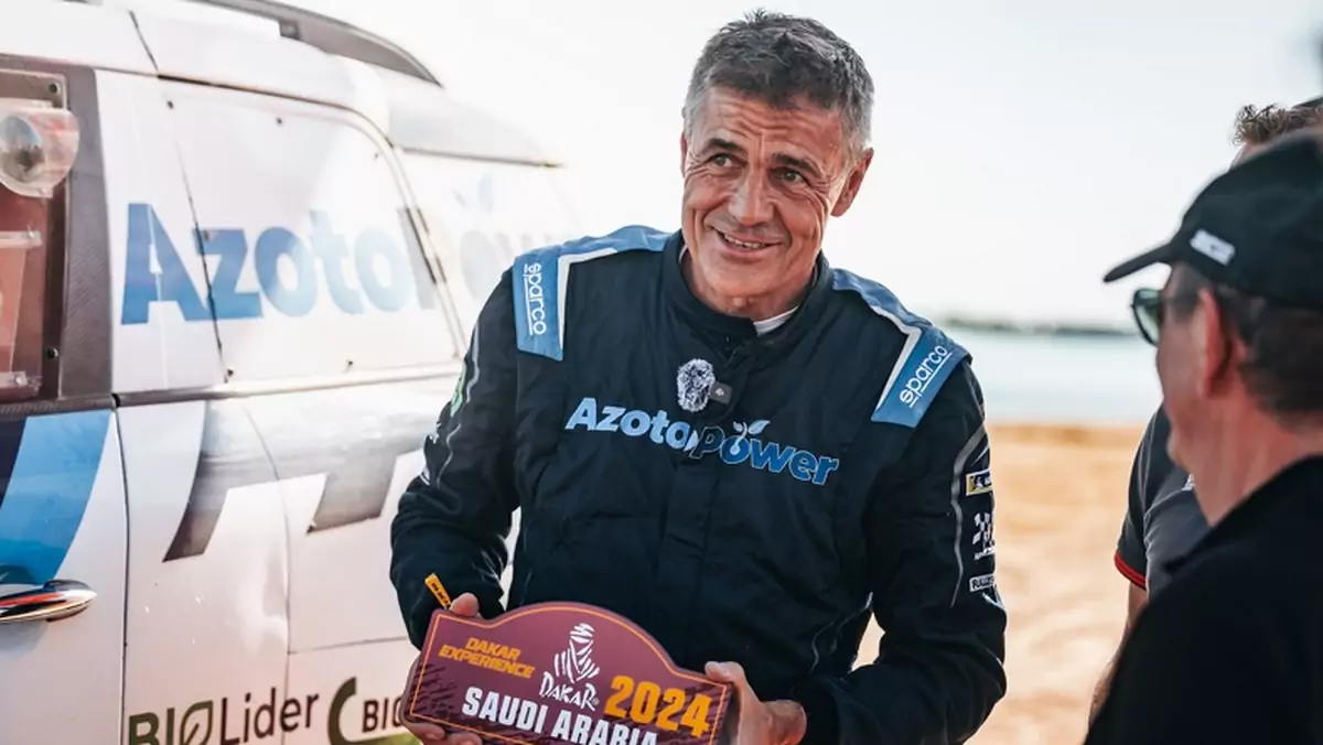 Krzysztof Hołowczyc uratował życie podczas Rajdu Dakar. Wynik był drugorzędny