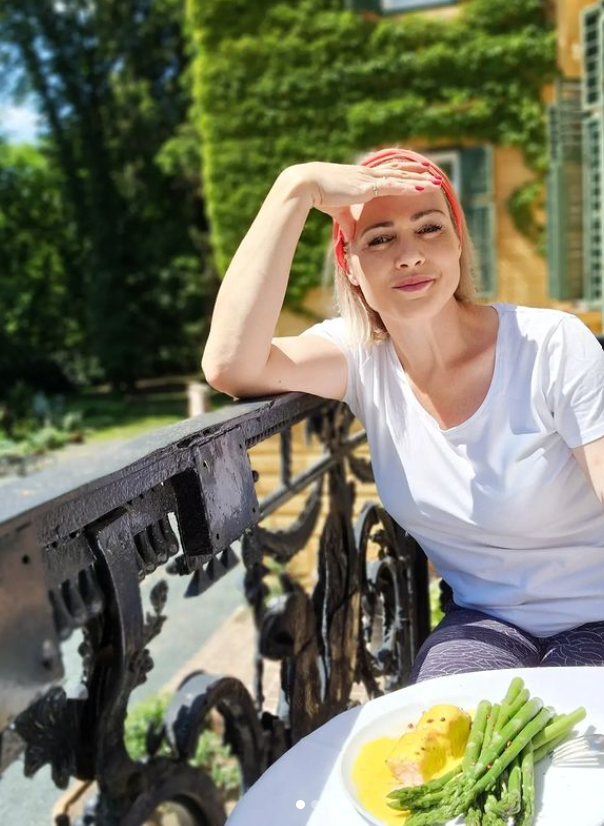 Adriana Poláková býva na zámku v Rakúsku. 