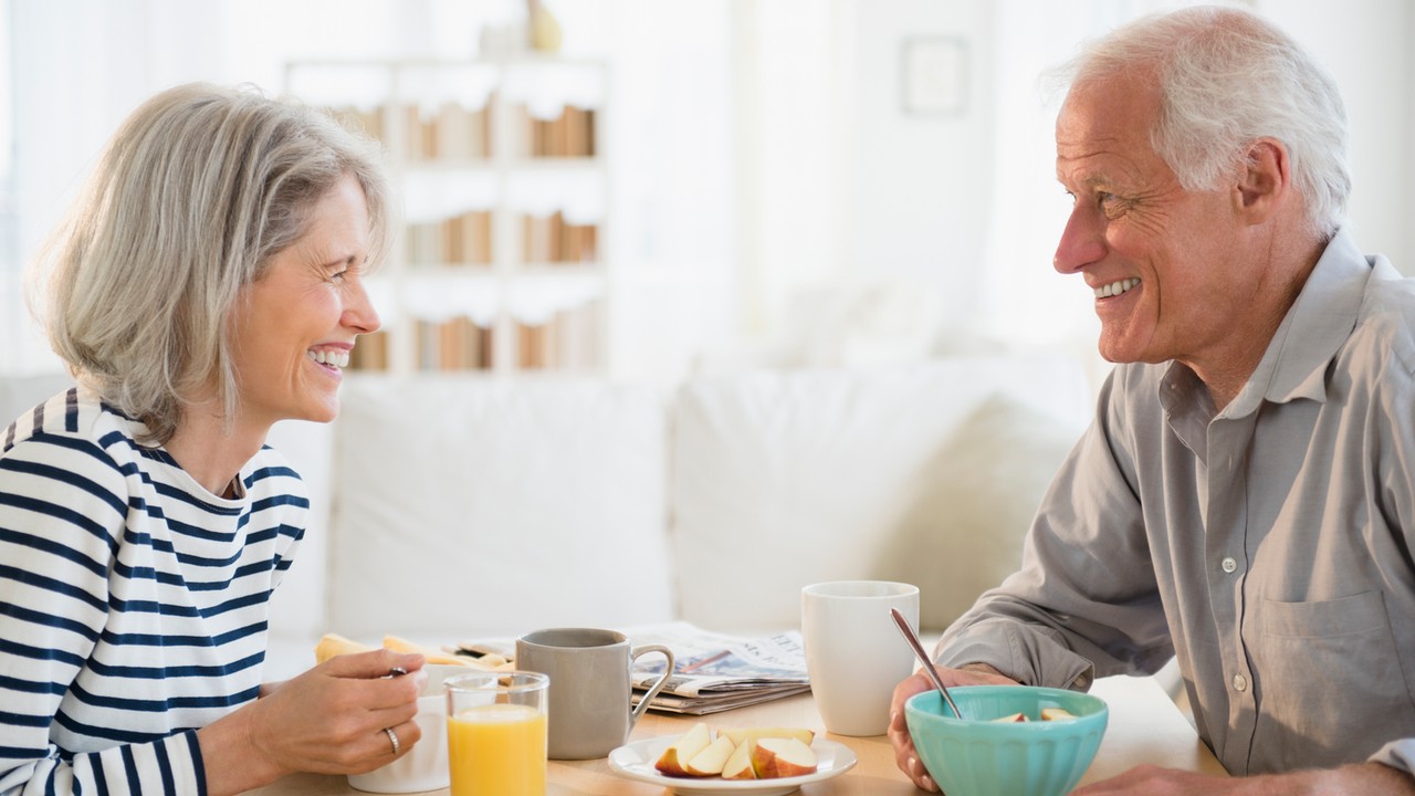 Zioło nieśmiertelności i czekolada. Ekspert zdradza, po jakie produkty sięgać, aby wyglądać i czuć się coraz młodziej