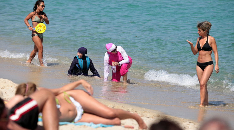 A burkini betiltása az alapvető szabadságjogok korlátozása /Fotó: AFP