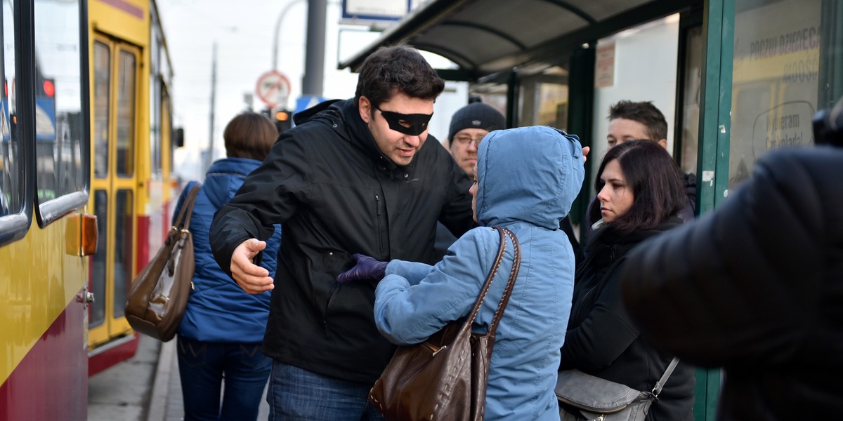 Aktorzy udawali kieszonkowców - akcja policji i MPK 