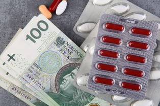 493,80 zł miesięcznie na leki dla seniorów. O tych pieniądzach z gminy mało kto wie