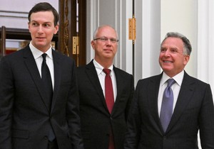 Džared Kušner, Kiril Dmitrijev i Stiv Vitkof