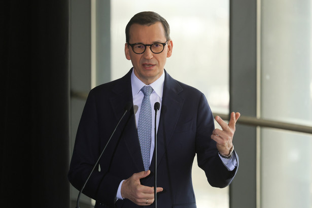 Mateusz Morawiecki otrzyma dziś od prezydenta Andrzeja Dudę misję sformowania nowego rządu. Według przewidywań nowy rząd nie ma szans na uzyskanie poparcia większości sejmowej