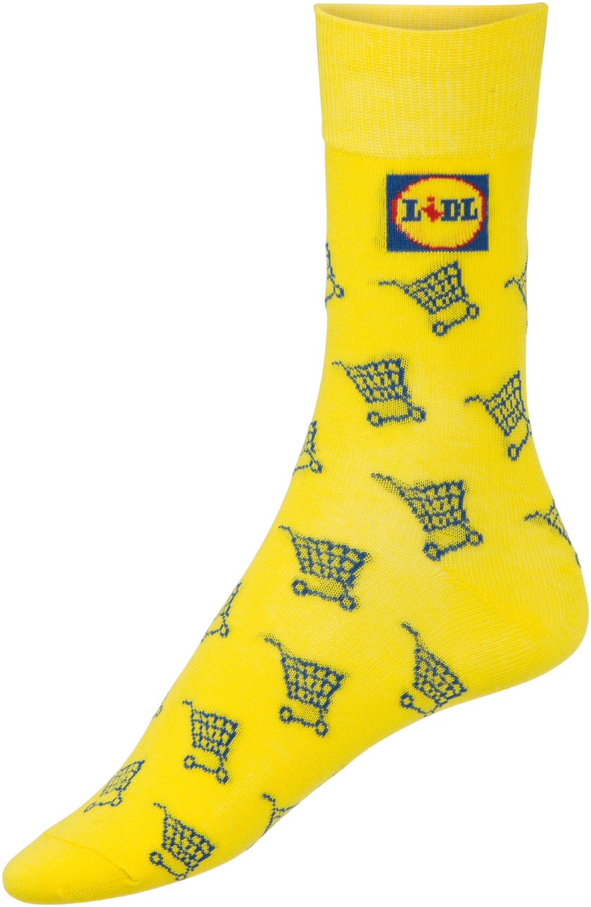 Lidl Polska. Buty, skarpety, klapki z logo sieci w sprzedaży w sklepach.