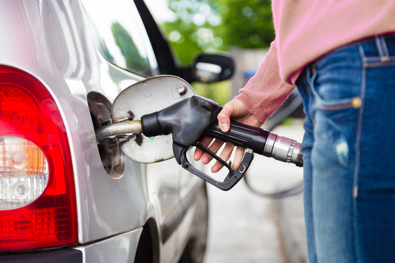 Ziobro: KE chce opłat za samochody benzynowe; nie ma na to naszej zgody