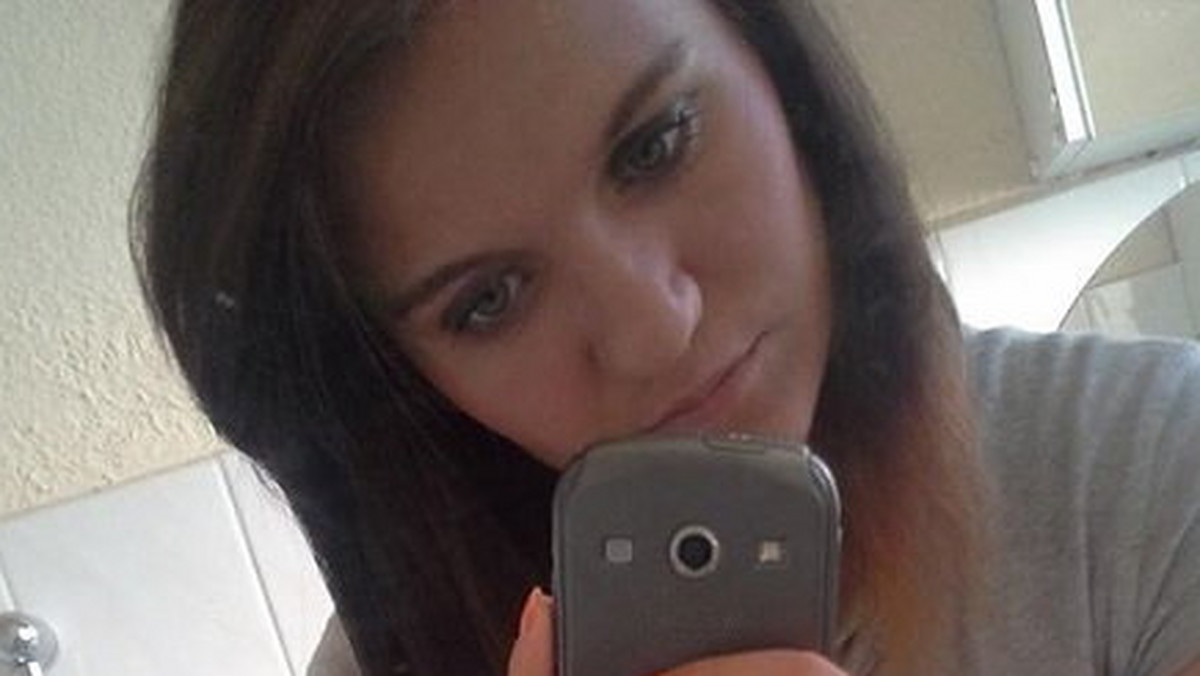 Policjanci z Gdyni szukają 17-letniej Karoliny Procelewskiej. Dziewczyna zaginęła 30 sierpnia. Prawdopodobnie przebywa na terenie Trójmiasta.