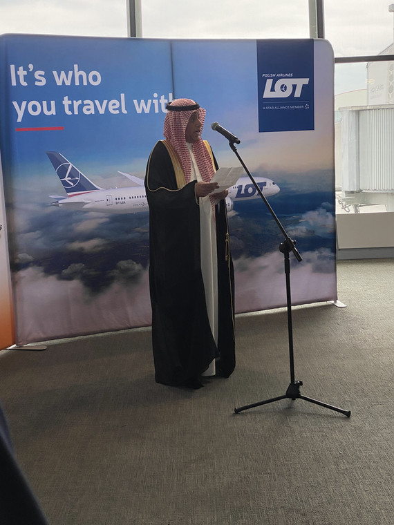 Ambasador Arabii Saudyjskiej w Polsce Saad Saleh Alsaleh podczas uroczystości na Lotnisku Chopina