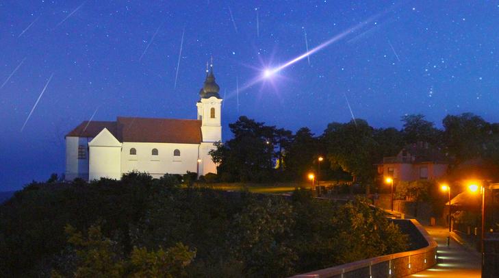 A hullócsillagok valójában apró, többségében porszemcse méretű mikrometeoroiodok, amelyeket tipikusan üstökösök, olykor pedig aszteroidák szórtak szét Nap körüli pályájukon / Fotó: csodalatosbalaton.hu