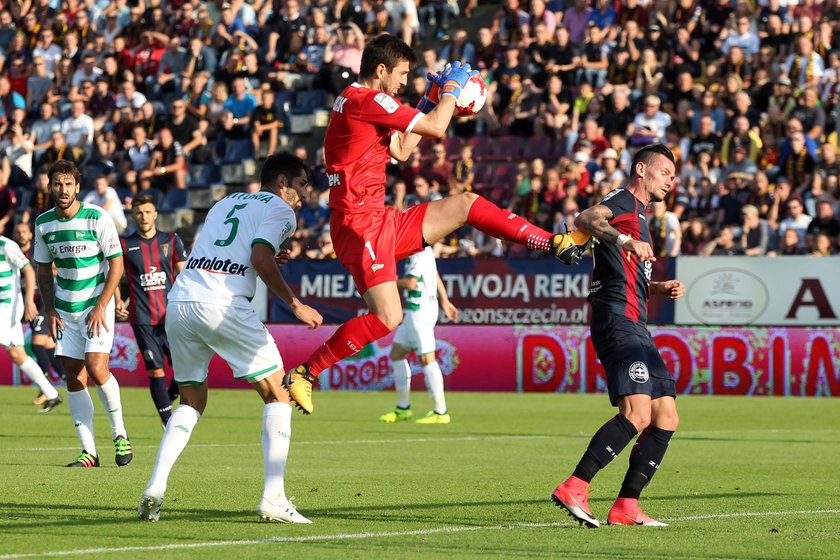 Pilka nozna. Ekstraklasa. Pogon Szczecin - Lechia Gdansk. 14.08.2017