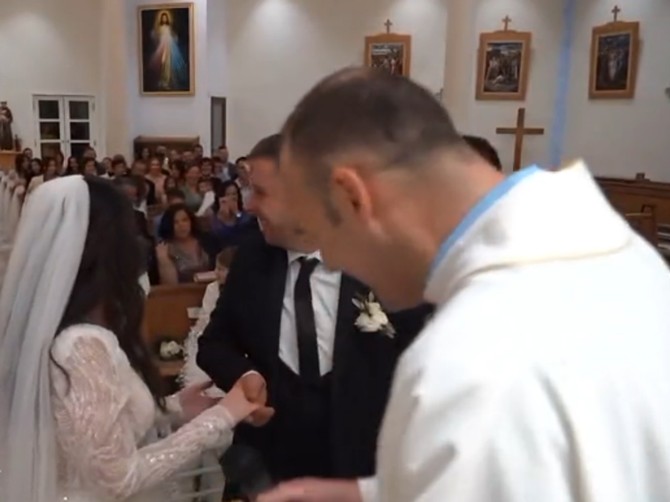 Mlada iz Hercegovine se spremala da kaže "da", ali se umešala ona da je spreči da se uda