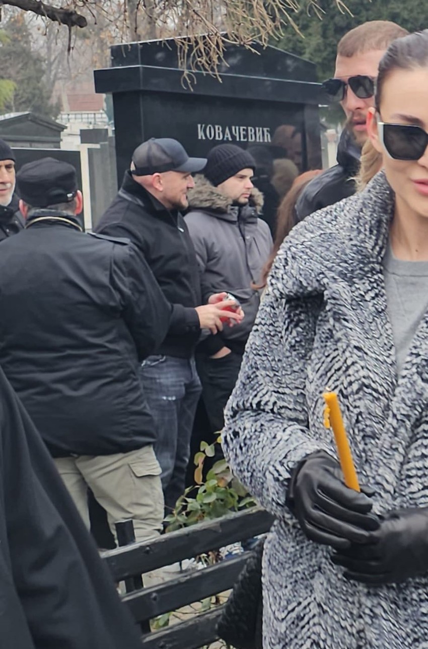 Luka Bojović na pomenu Arkanu