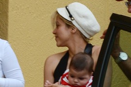 Sinovima dala PRAVOSLAVNA IMENA koja su MEGAPOPULARNA U SRBIJI! Bila sa Ignasijom iz "Kasandre", sin MOĆNIKA hteo da je OPELJEŠI, a bivši je zamenio zbog MLAĐE ŽENE - obrukala ga za sve pare