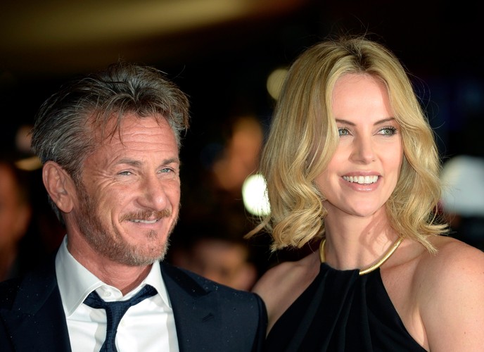 Sean Penn i Charlize Theron na premierze filmu 'The Gunman: Odkupienie'