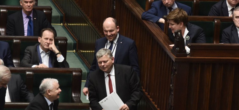 Szłapka chce, by CBA zbadała powiązania Szydło z Solvere. Suski kontratakuje, chce ukarania posła Nowoczesnej