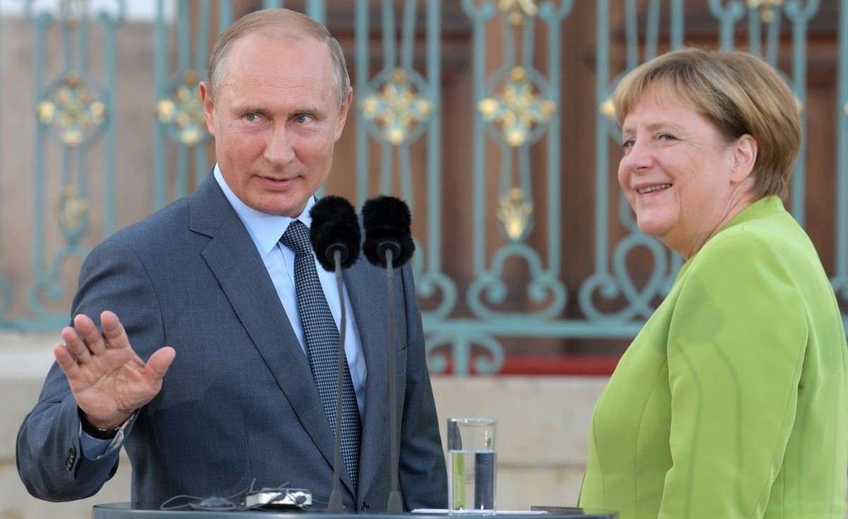 Władimir Putin i Angela Merkel