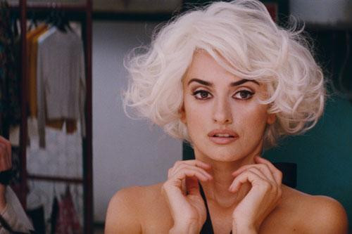 Penelope Cruz jako blondynka i ruda - w najnowszym filmie Pedro Almodovara "Przerwane objęcia"