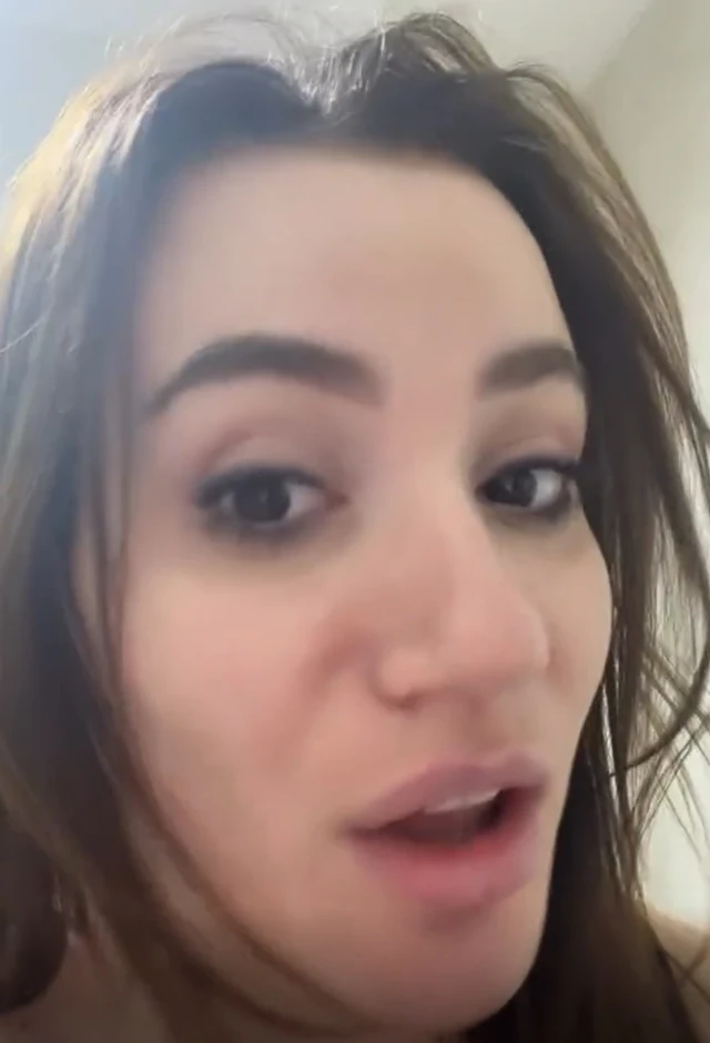 KRISTINA SPALEVIĆ NAPUŠTA STAN SA SINOVIMA - Priznala da strahuje po svoj život, sada je sve u rukama POLICIJE: "Ako mi se nešto desi, znate od koga je!" (VIDEO)