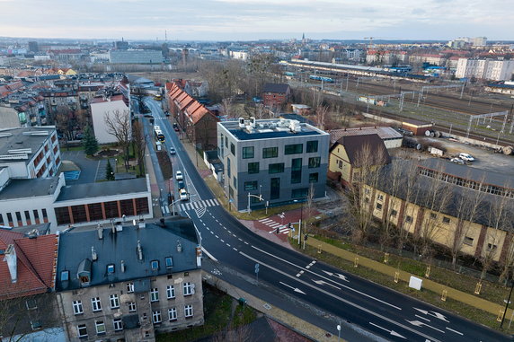 Gliwice: dawna kamienica kolejowa została przekształcona w nowoczesny obiekt biurowy