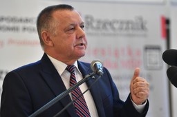 Banaś prześwietla ustawę budżetową. NIK oceni, czy rząd uczciwie finansuje samorządy