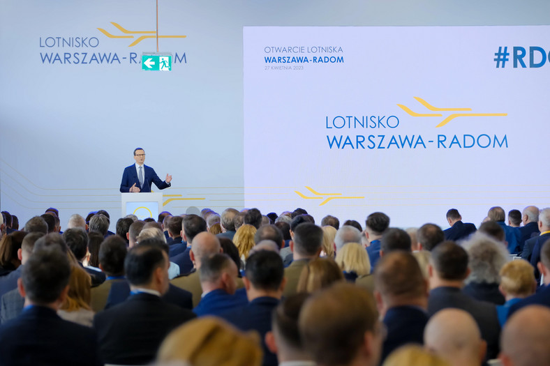 Otwarcie lotniska Warszawa-Radom.