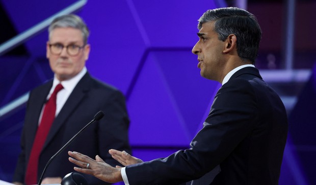 Kir Starmer i Riši Sunak na debati 26. juna