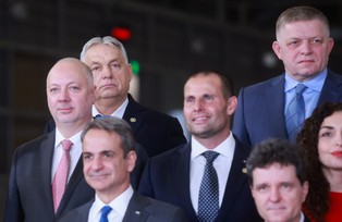 UE zaciąga wspólny dług dla Ukrainy. Trzy kraje z naszego regionu powiedziały "nie"