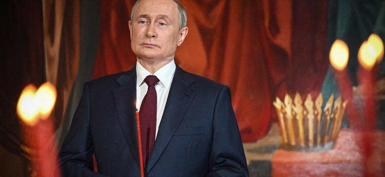 Putin wzywa do świętej wojny z szatanem. Obrońca świętości sam jednak kręci na siebie bicz [OPINIA]
