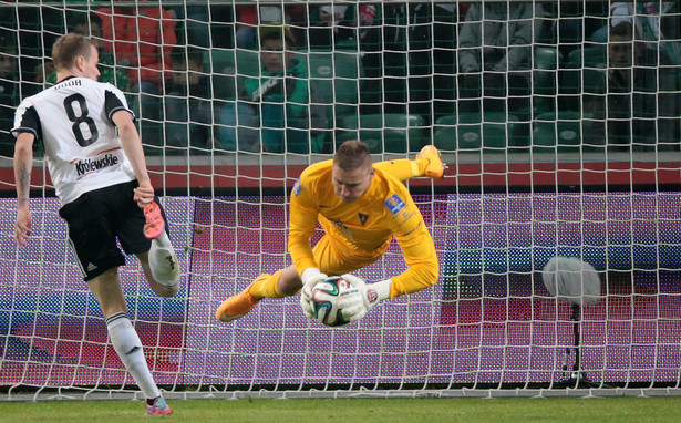 Puchar Polski: Legia awansowała do ćwierćfinału. Po dogrywce. WIDEO