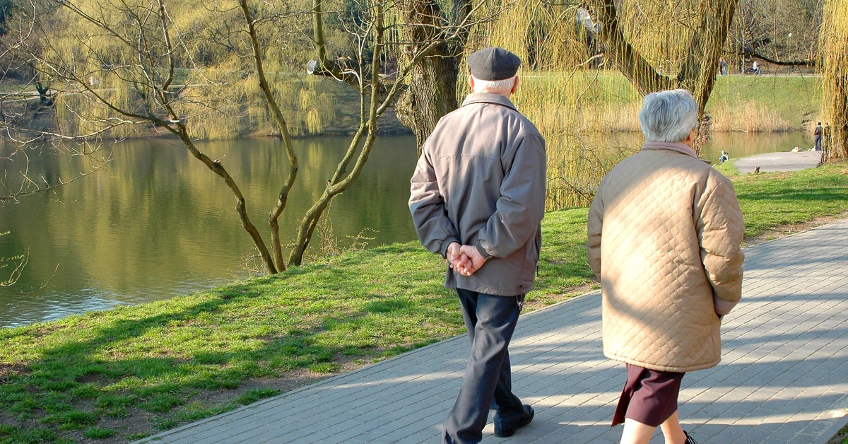 2150 zł trafi co miesiąc na konto. Nowy dodatek dla osób po 80. roku życia