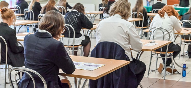Jedna trzecia maturzystów nie zdała. Jest odpowiedź przedstawicieli Szkoły w Chmurze
