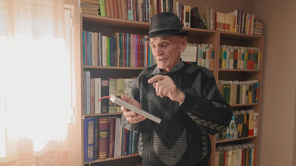 Genije iz Srema: Deda Rade ima 4 razreda škole, a sam je naučio nemački