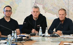 Powódź paraliżuje infrastrukturę. Wstrzymane pociągi, zamknięte przejścia graniczne