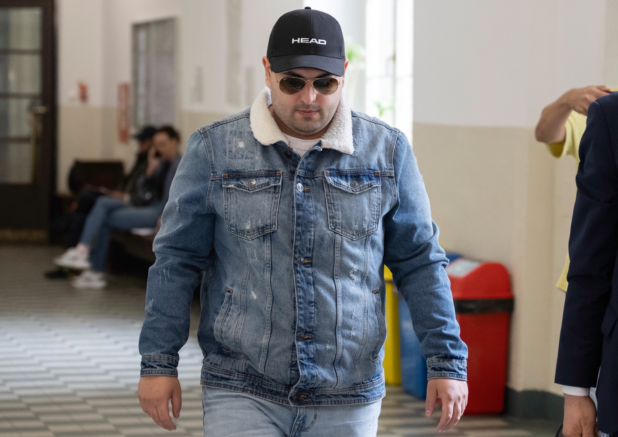 Na snímke René H., obvinený z sprenevery financií na miestnom úrade (MiÚ) v bratislavskej Petržalke.