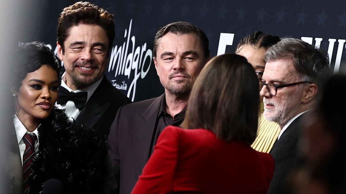 Leonardo Dikaprio sa Tejanom Tejlro i Benisiom del Toroom