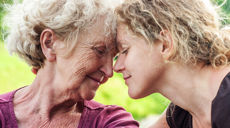 Anyai ágon több betegség is öröklődhet, mint például a mell- és petefészekrák, Alzheimer-kór, depresszió/Fotó: Shutterstock